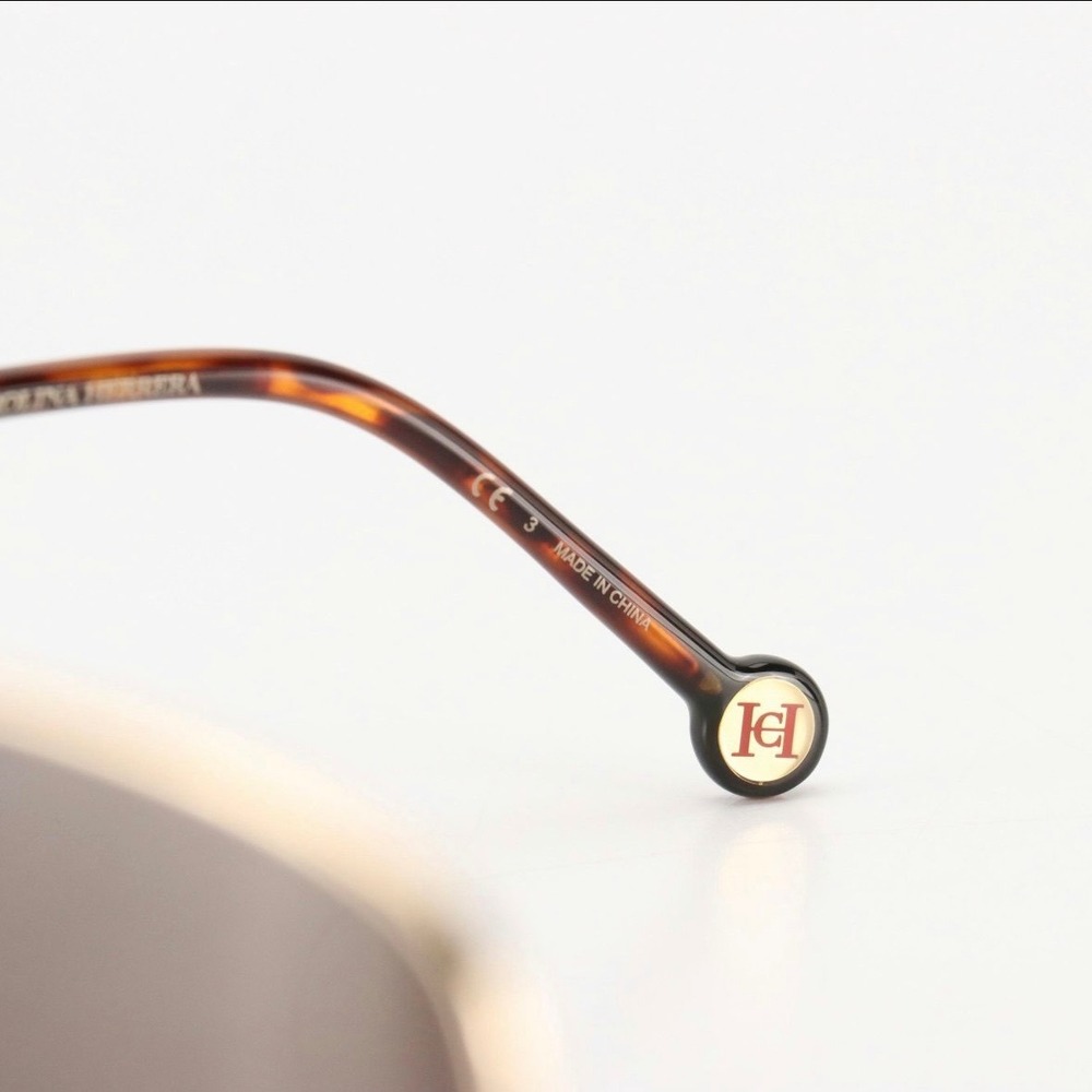 Carolina Herrera Square Oversized Metal Sunglasses CH0035S J5GHA Gold Brown NIB - Picture 7 of 10